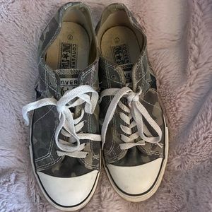 Camo low top converse womens 8.5 mens 7